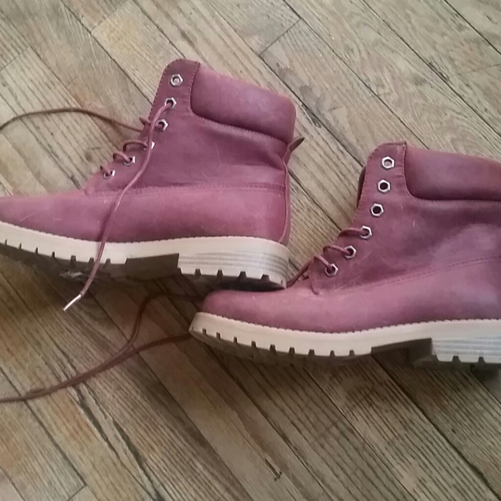 CLIFFS MOUNTAIN WOMENS BOOTS